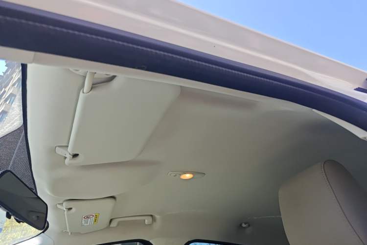 Used Ford Focus 2015 Sedan 1.6L Manual Comfort Model Headliner