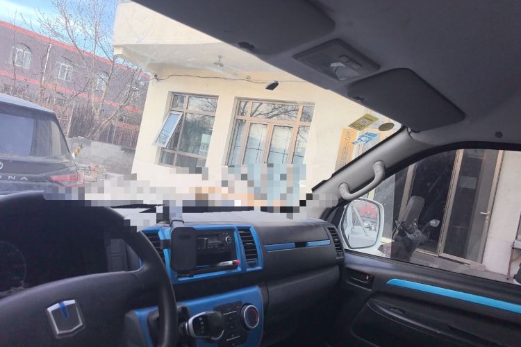 Used Farizon Xingxiang E6 2020 Van with High Roof 1365kg Payload Capacity Equipped with CATL's High-Energy Battery