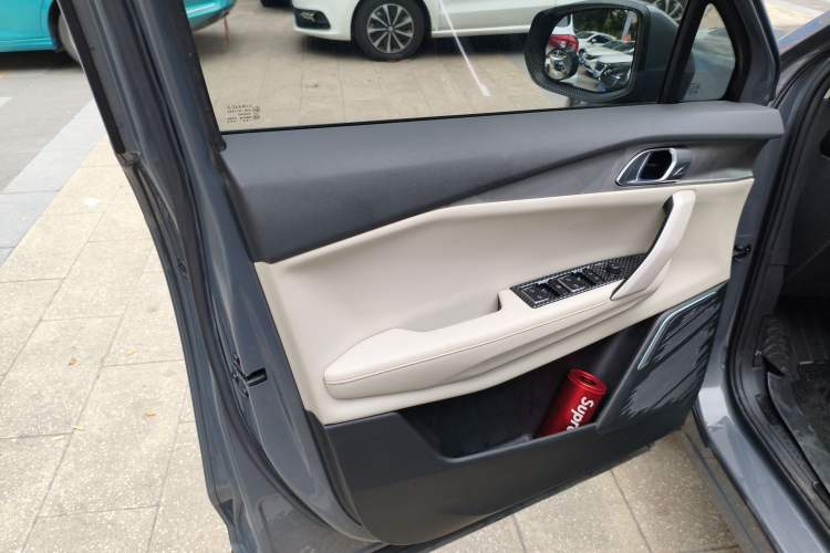 Used Lynk & Co 06 EM-P 2020 PHEV Plus