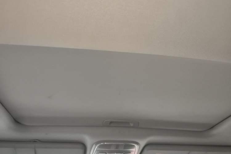 Used Haval M6 2017 1.5T Manual Two-Wheel Drive Elite Model Headliner