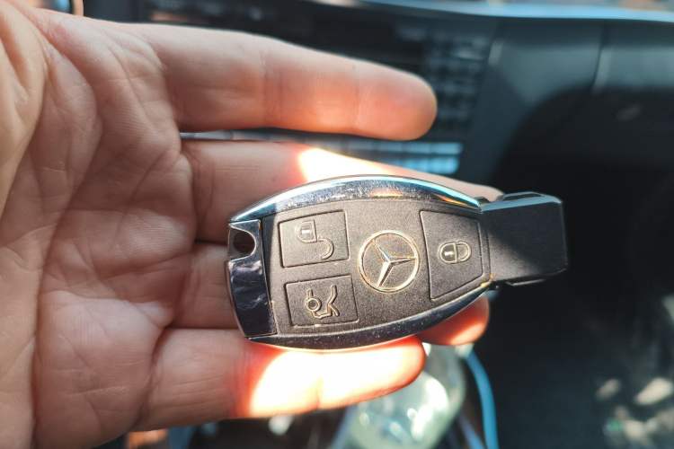 Used Mercedes-Benz E-Class 2015 E 400 L Hybrid Vehicle Key
