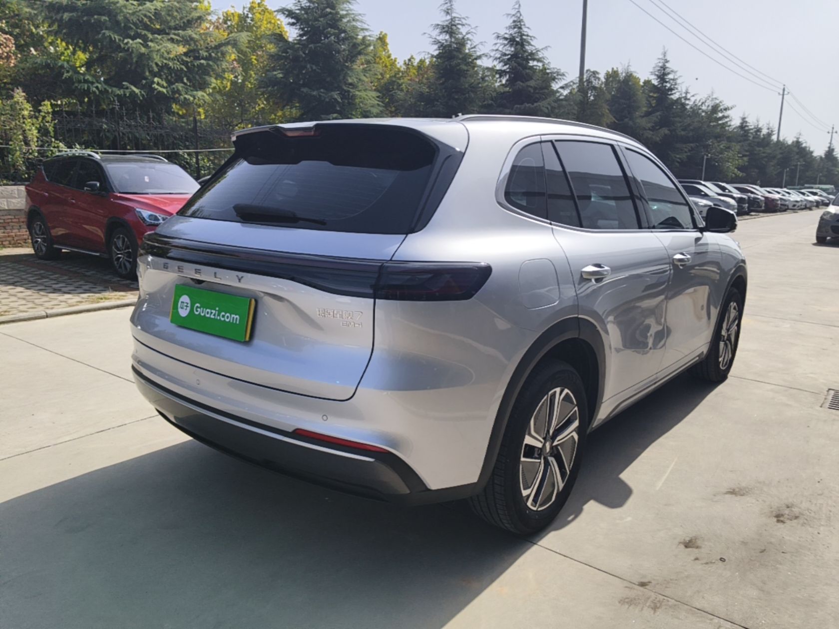Geely Galaxy Xingjian 7 EM-i 2025 120km Launch+ Version — снимка 6