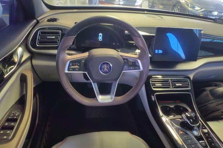 Used BYD Qin PLUS 2024 HONOR Edition DM-i 120KM Leading Model
