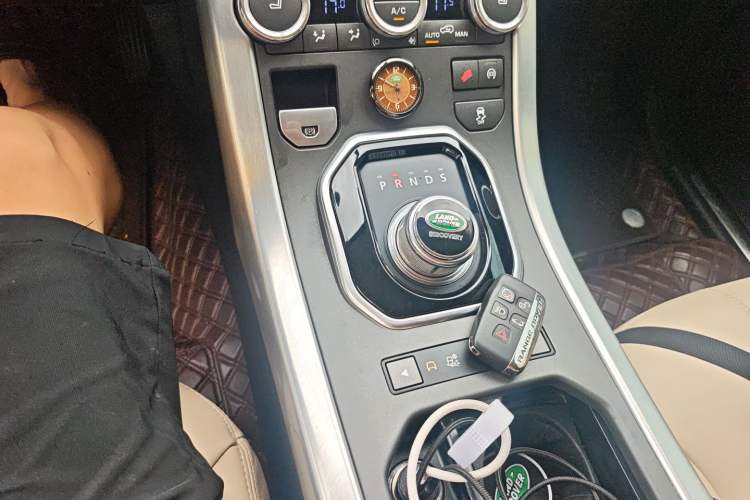 Used Land Rover Range Evoque 2015 2.0T Five-Door Enjoyment Edition Gear Lever