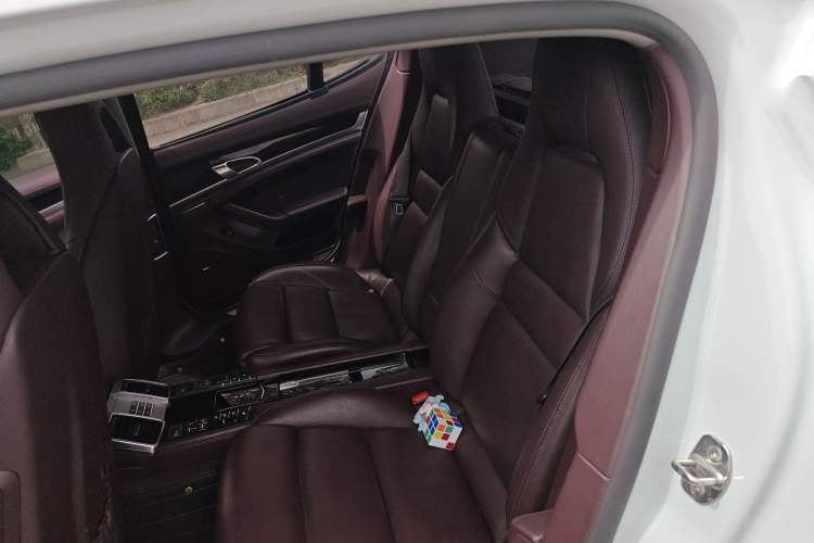 Used Porsche Panamera 2016 Panamera Edition 3.0T Left Rear Seat