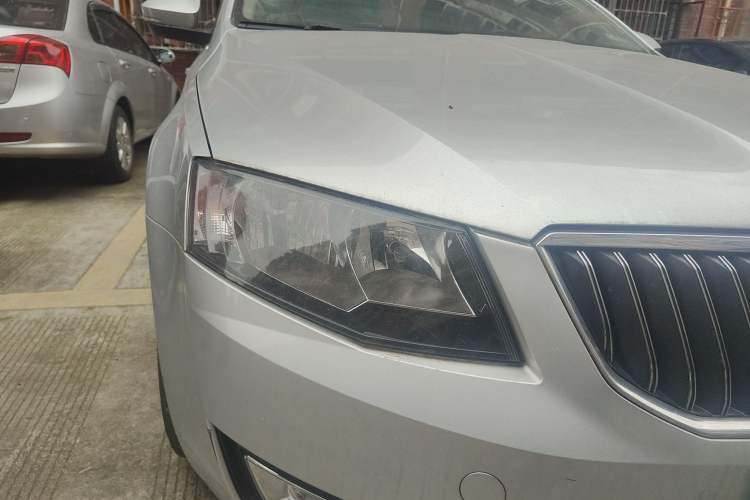 Used Skoda Octavia 2015 1.6L Manual Yijun Edition
