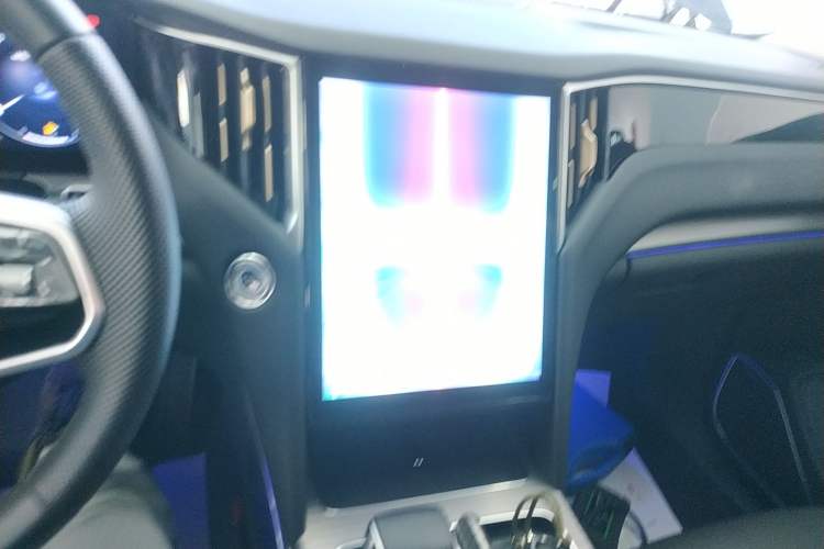 Used Hongqi HS7 PHEV 2024 2.0T PHEV Four-Wheel Drive Flagship Edition 6 Seats
