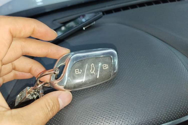 Used MG HS 2019 20T Automatic Two-Wheel Drive Trophy Super Sport Version China VI Standard Interior 1