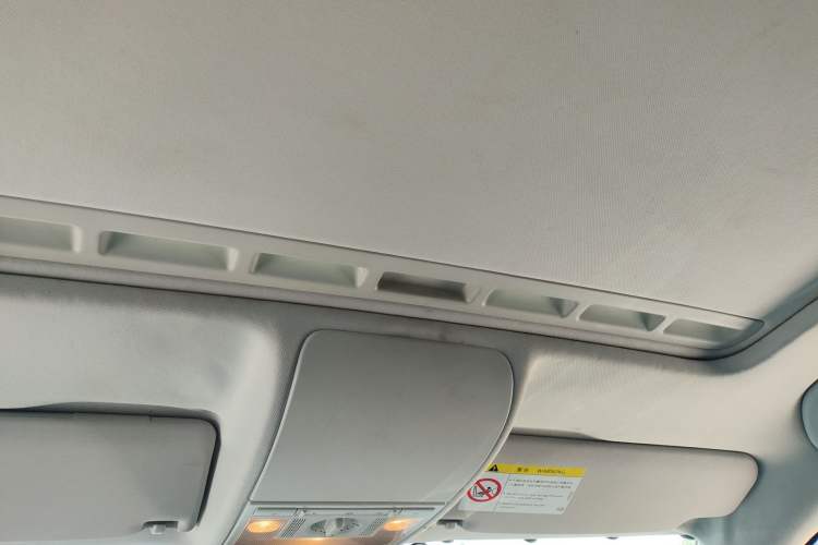 Used Volkswagen Polo 2014 1.6L Automatic Luxury Edition Headliner