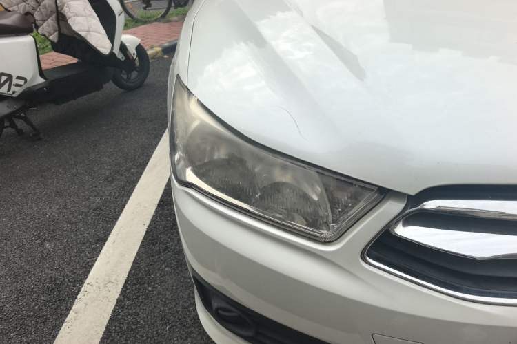 Used Citroen C-Quatre 2014 VTS Version 1.6L Manual - Premium Model Right Front Headlight