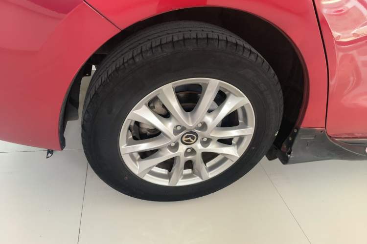 Used Mazda 3 Axela 2017 Sedan 1.5L Automatic Comfort Model China VI Standard Right Rear Wheel Hub