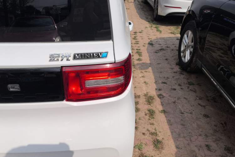Used Wuling Hongguang MINIEV 2022 Easy Version Lithium Iron Phosphate Right Rear Taillight