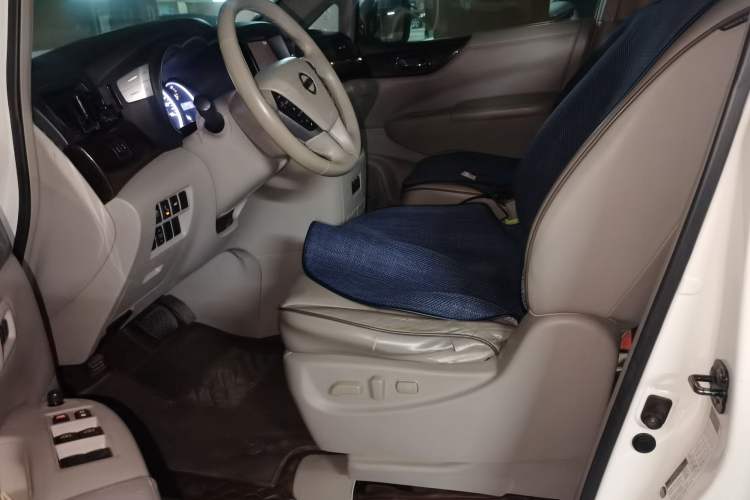 Used Nissan Quest 2012 3.5L SL
