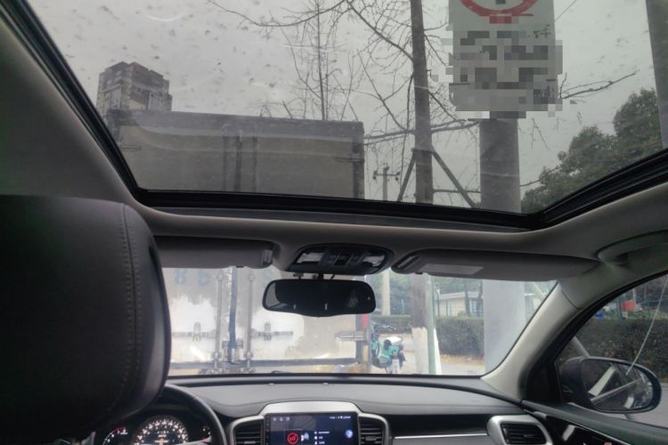 Used Kia Sorento 2015 Sorento L 2.4L Gasoline 4WD Elite Edition 7 Seats China IV Standard
