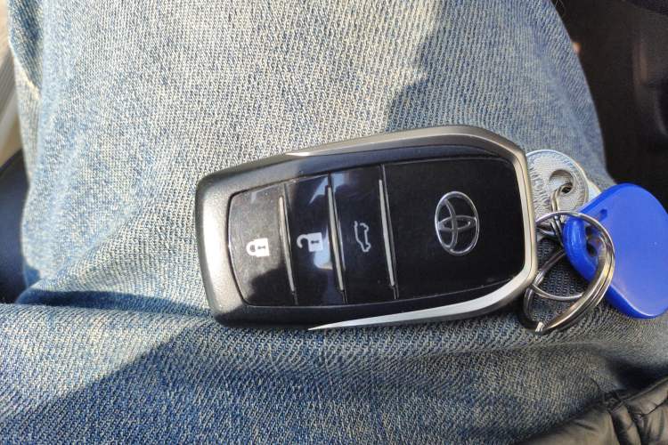 Used Toyota Prado 2016 2.7L Automatic Standard Edition