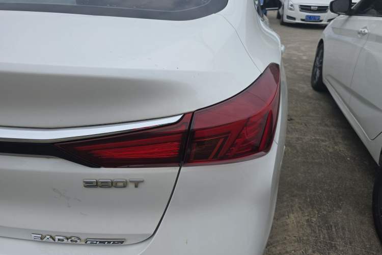 Used CHANGAN Eado 2020 PLUS Blue Whale NE 1.4T GDI DCT Prestige Model
