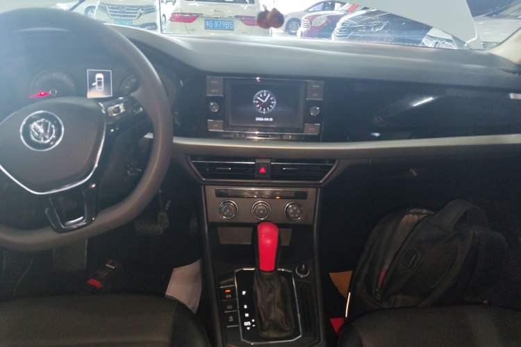 Used Volkswagen Lavida 2019 1.5L Automatic Comfort Edition China VI Standard Audio And AC Panel