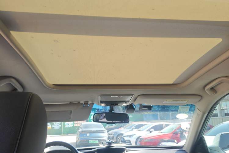 Used Honda Crosstour 2016 2.4L Luxury Navigation Edition