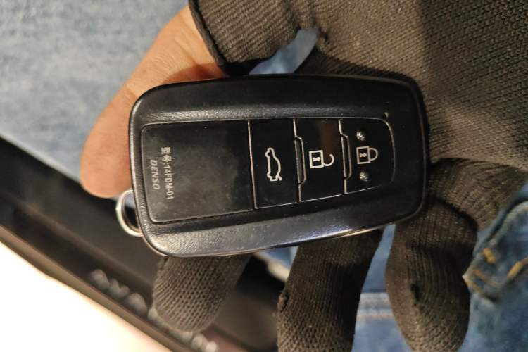 Used Toyota Avalon 2019 2.0L XLE Premium Edition China VI
