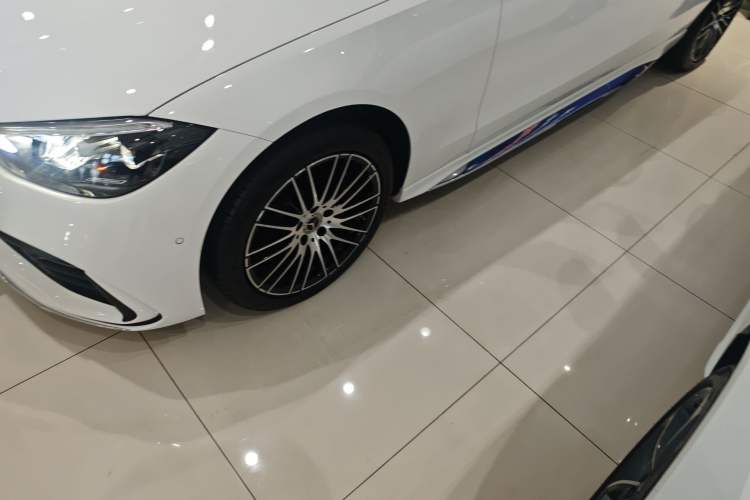 Used Mercedes-Benz C-Class 2024 C 260 L Sport Edition Left Front Wheel Hub