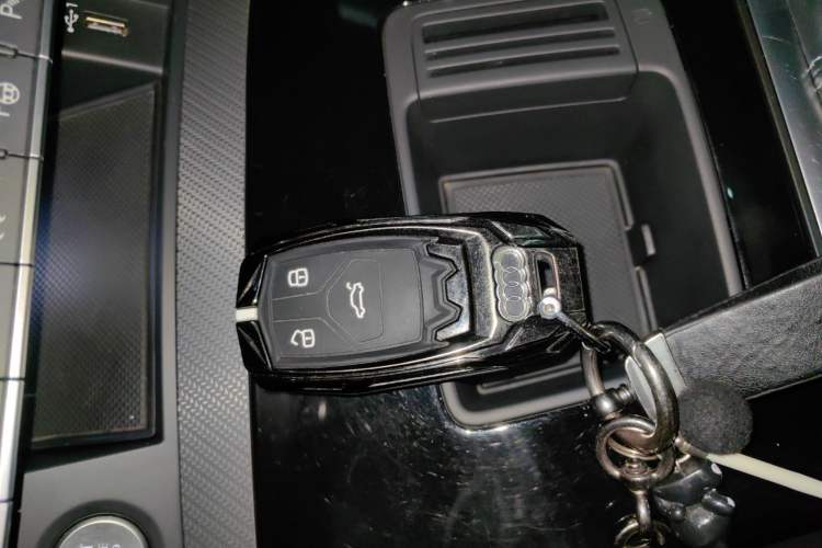 Used Audi Q5L 2021 45 TFSI Luxury Dynamic Edition Vehicle Key