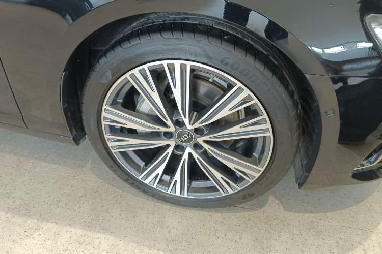 Used Audi A6L 2023 Revised 45 TFSI Prestige Elegant Edition Exterior 4