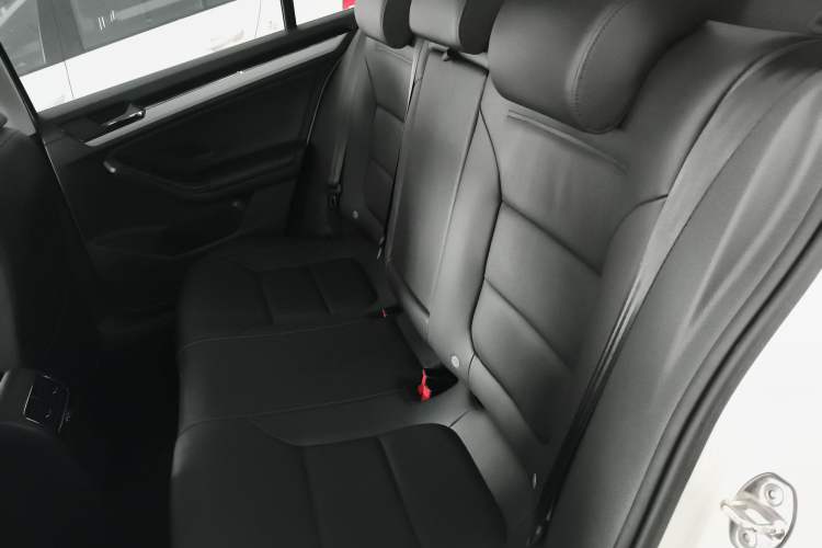 Used Volkswagen Sagitar 2018 1.6L Automatic Comfort Model Left Rear Seat