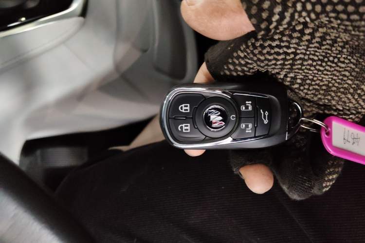 Used Buick GL8 2023 ES Lu Zun Deluxe and Yue Edition
