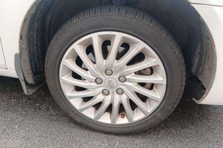 Used Geely Auto Emgrand New Energy 2019 EV500 Ambition Standard Range Edition Right Front Wheel Hub