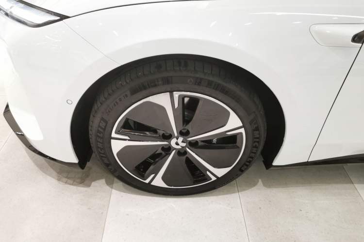 Used Nio ET5 2025 75 kWh
