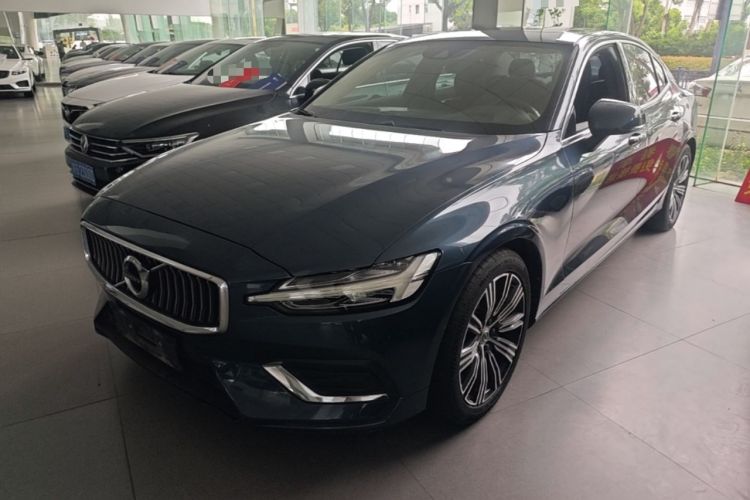 Used Volvo S60 2022 B4 Zhiyuan Luxury Edition Guazi used car, China used car export, Used car for sale, Used  cars, Cheapest cars for sale