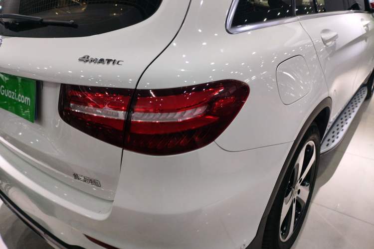 Used Mercedes-Benz GLC 2017 GLC 260 4MATIC Luxury Model
