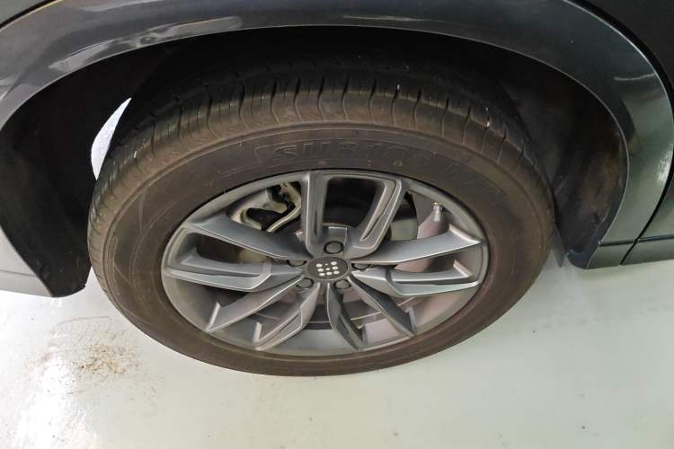 Used Landian E5 2024 Honor Edition 100KM Deluxe 7-Seater
