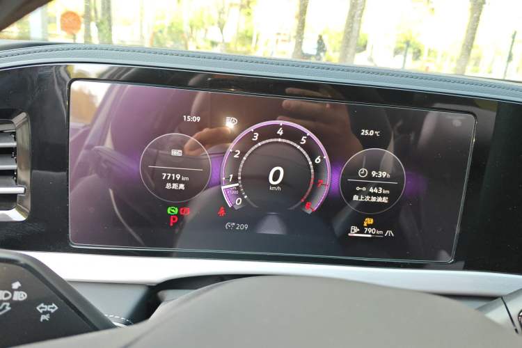 Used Volkswagen Passat 2025 Pro 380TSI Dragon Supreme Edition Instrument Cluster