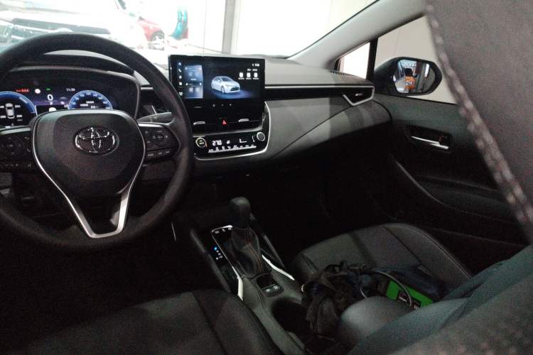 Used Toyota Levin 2024 Smart Electric Hybrid Dual-Engine 1.8L Luxury Edition
