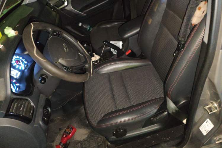 Used Chery Tiggo 3 2016 1.6L Manual ZhiShang Edition