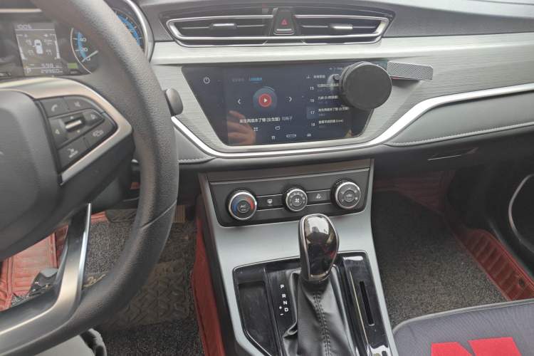 Used Geely Auto Emgrand 2021 UP 1.5L CVT Comfort Model Audio And AC Panel