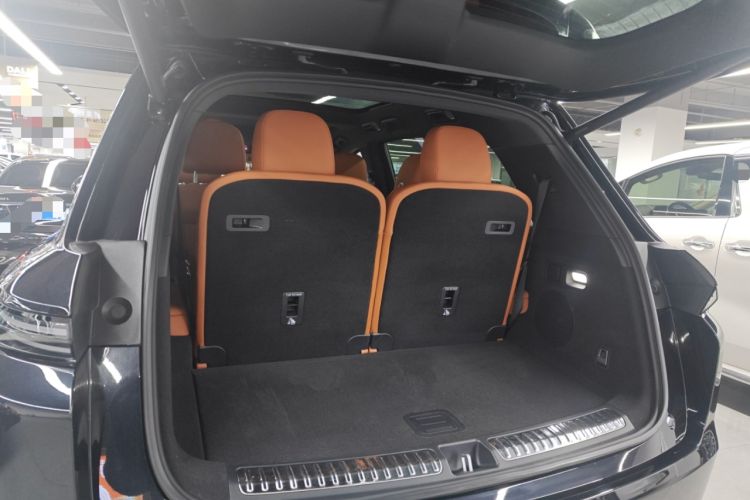 Used Li Auto L8 2023 Air model
