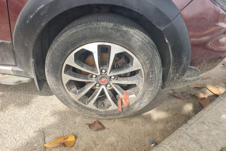 Used FORTHING Joyear X5 2015 1.6L Manual Luxury Model