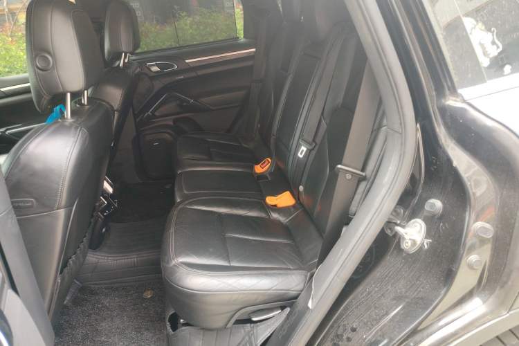 Used Porsche Cayenne 2013 3.6L automatic transmission U.S. specification Left Rear Seat