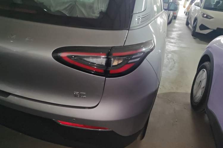 Used Geely Galaxy Geome 2026 Model 410km Carefree Edition Right Rear Taillight