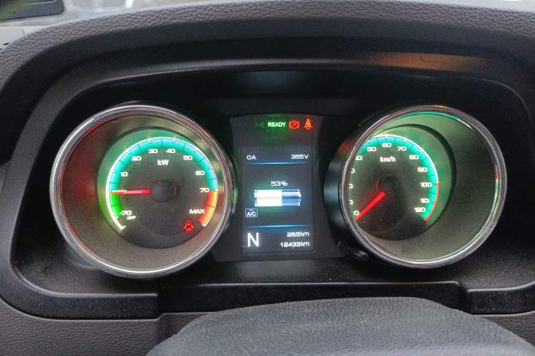 Used Dongfeng Yufeng Yufeng EM26 2023 Standard Edition 41.472 kWh Henan Lithium Power
