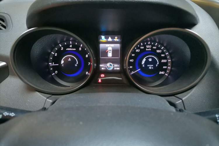 Used Changan CS75 2014 2.0L Manual Luxury Version China IV Standard