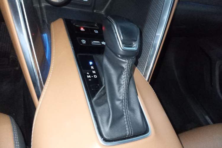 Used Toyota Venza 2023 2.0L CVT Two-Wheel Drive Prestige Version
