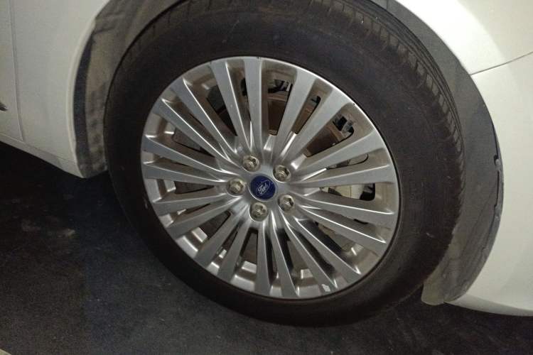 Used Ford Taurus 2015 EcoBoost 245 Luxury Model