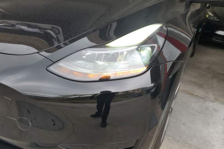 Used Tesla Model Y 2022 Rear-Wheel-Drive Version