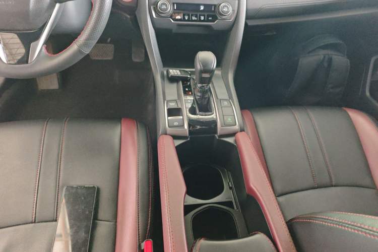 Used Honda Civic 2021 HATCHBACK 220TURBO CVT New Trendsetter