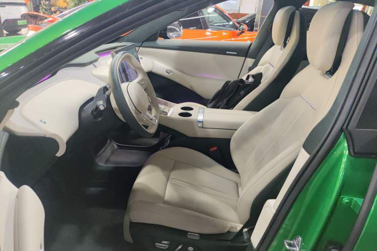 Used Xiaomi Auto YU7 2025 Ultra-Long Range High-Performance All-Wheel-Drive Max Edition Left Front Seat