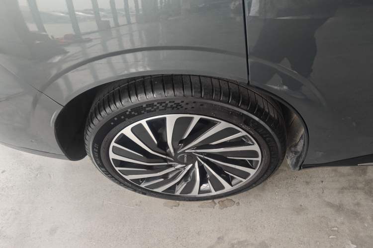 Used EXEED Star Era ET 2024 All-Electric 655 Ultra Right Rear Wheel Hub