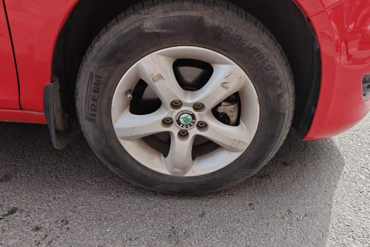 Used Skoda Fabia 2014 1.4L Automatic Crystal Edition